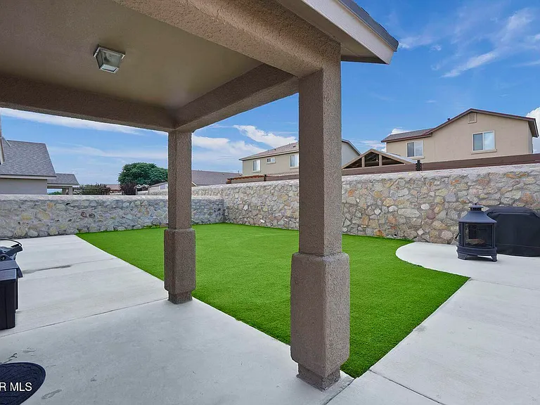 7244 Long Meadow Dr — Photo 27