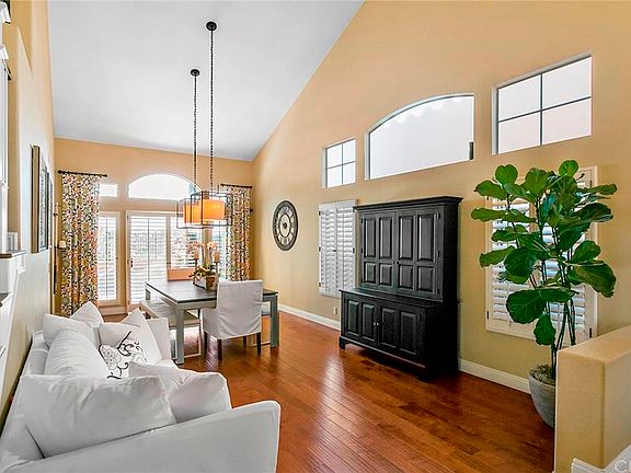 4th image of 26742 Anadale Dr