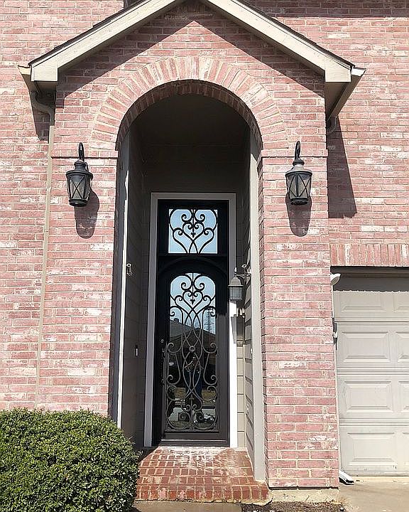 1st image of 1120 Pullman Dr