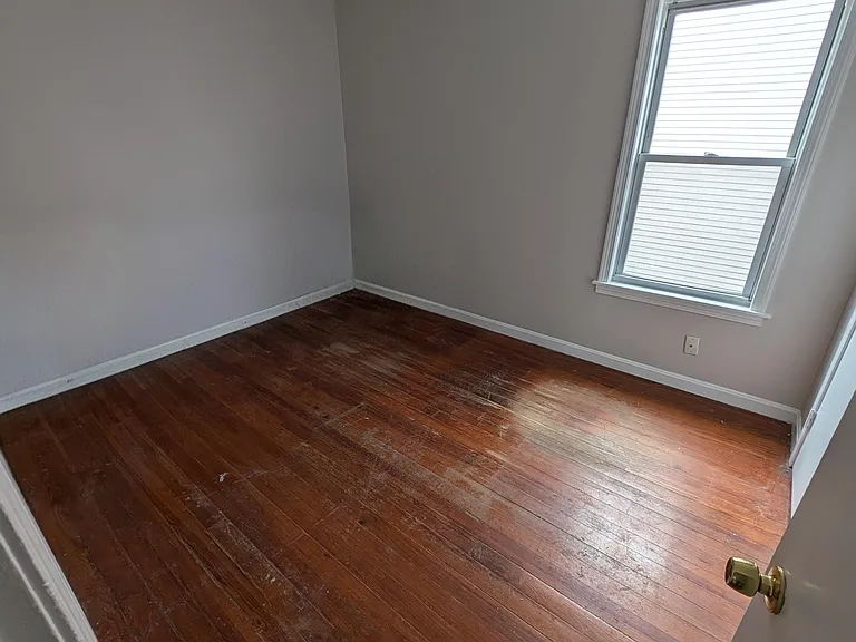 27 Covell St #2 — Photo 9