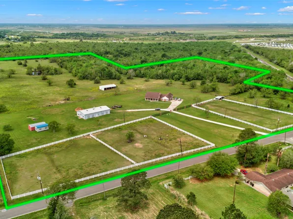 6483 Jade Ave, Port Arthur, TX 77640