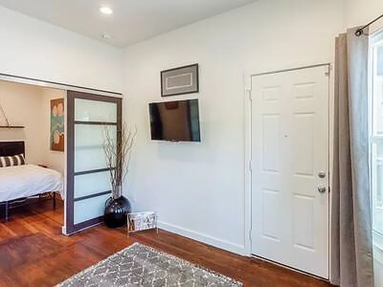 3642 3rd Ave #1 — Photo 5