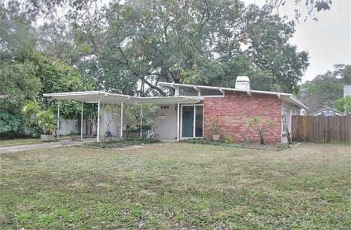 1st image of 118 Huron Ave