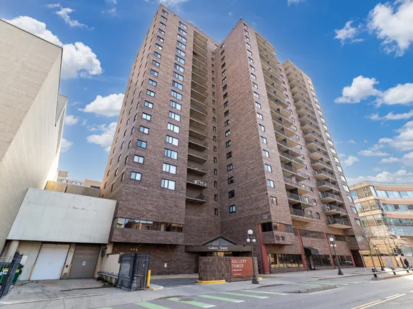 26 10th St W Unit 610, Saint Paul, MN 55102