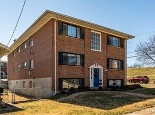 7290 Zephyr Pl, Saint Louis, MO 63143