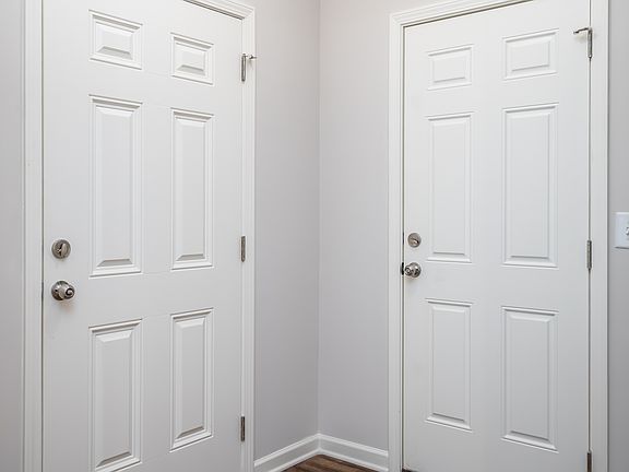 3rd image of 246 Brownstone Loop
