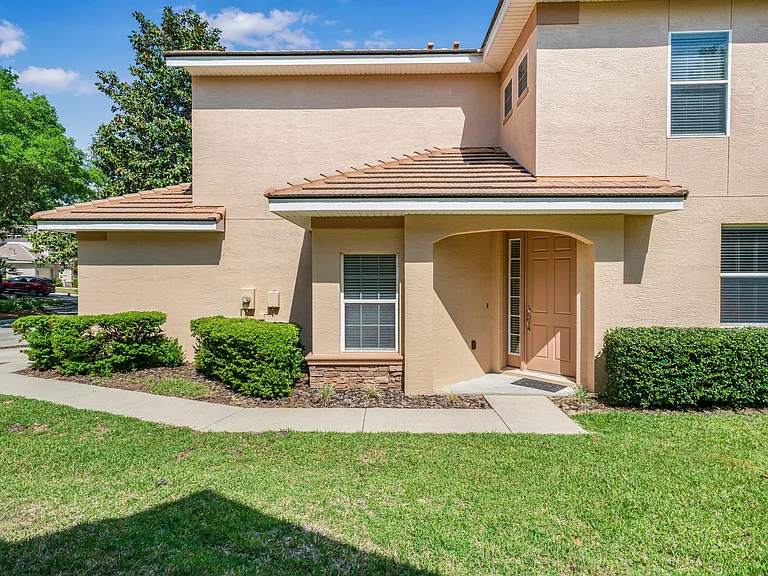 1602 W Spring Meadow Loop — Photo 2