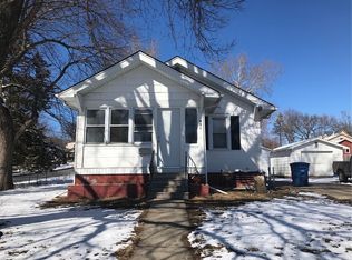 851 Shawnee Ave, Des Moines, IA 50313