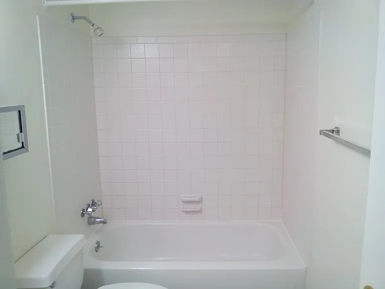 4745-4747 4749 4751 Oberlin Avenue Lorain Oh #4405 — Photo 6