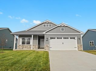 518 Jubilee Dr, Whitmore Lake, MI 48189