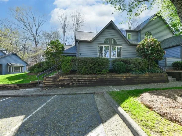 210 N Lindell Rd Unit F, Greensboro, NC 27403