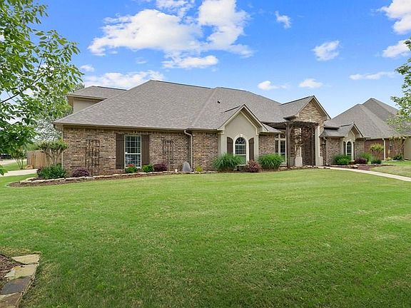 3rd image of 2118 Southcrest Dr