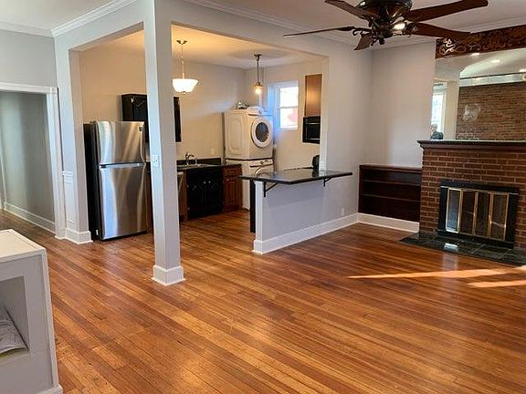 Galley Kitchen w/ washer and dryer