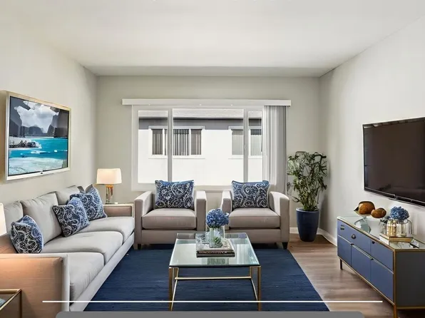 Ladera Townhouse