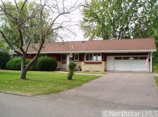 5808 Oakview Cir, Minnetonka, MN 55345
