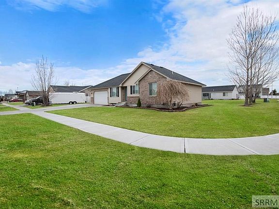 3rd image of 3161 N Dallin Dr