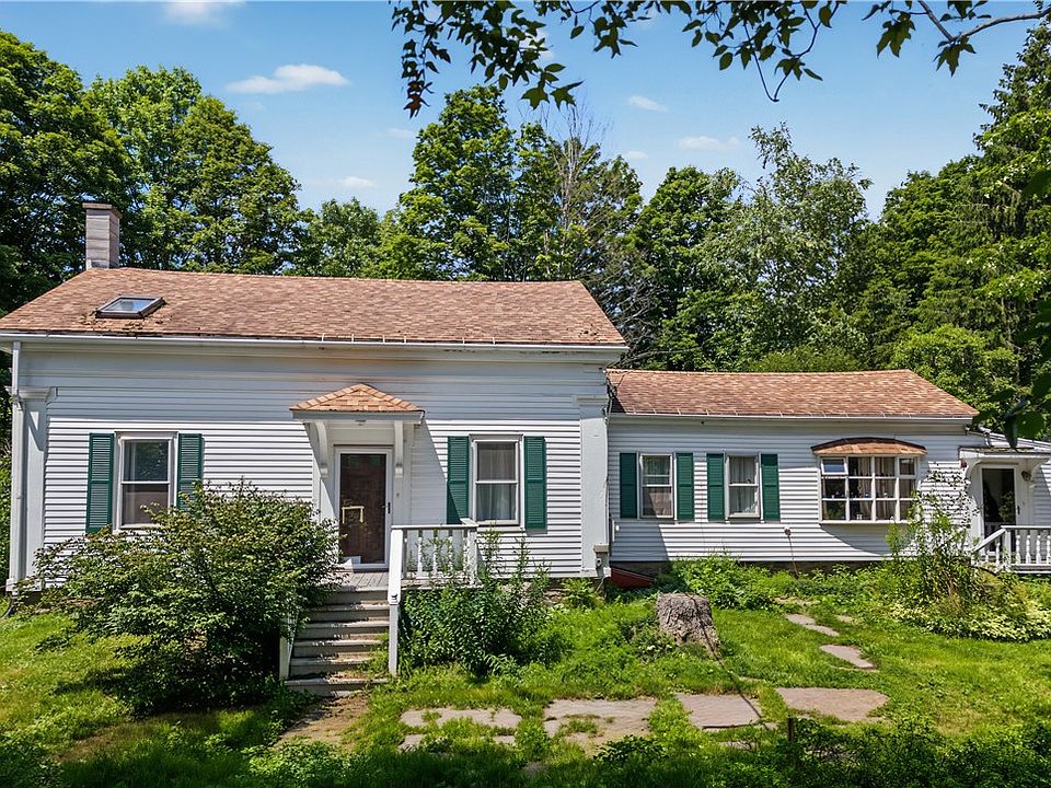 1st image of 2695 Pomeroy Rd