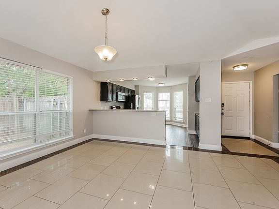 5th image of 9105 Cranwell Ct