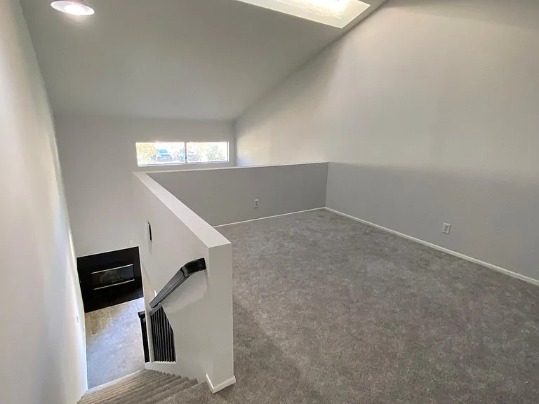 1836 E Avenue J2 — Photo 4