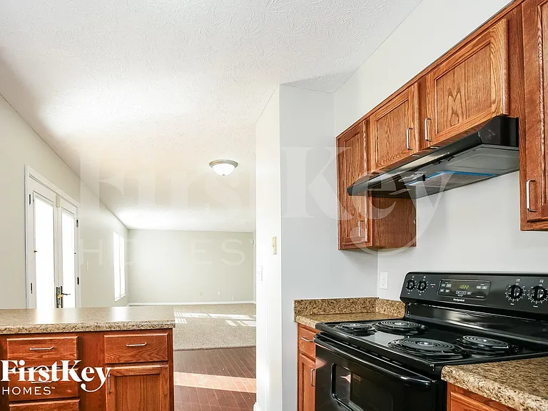 511 Palmyra Dr — Photo 4