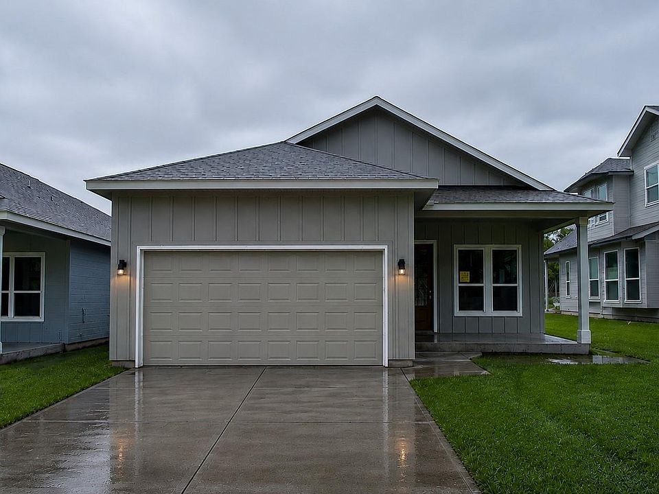1st image of 855 Cypress Ln