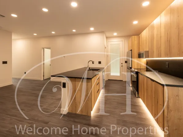 284 NE Maple Ave #1, College Place, WA 99324