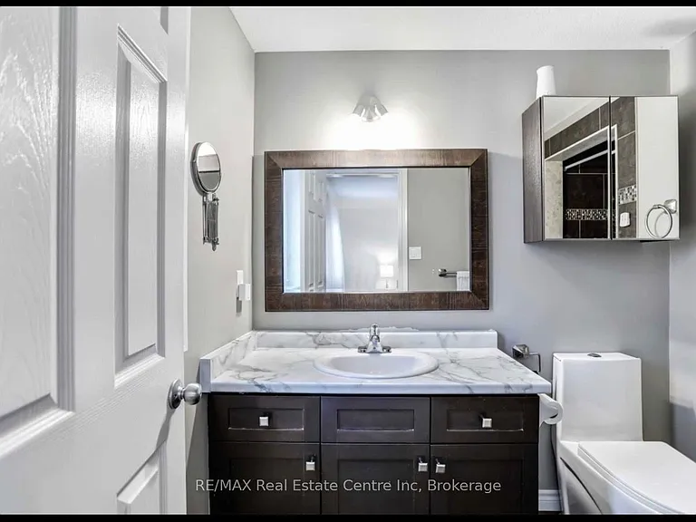 88 Mussen St — Photo 11