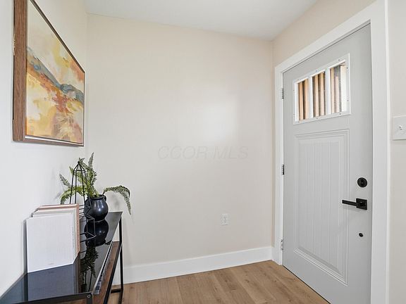3rd image of 2433 Lindsay Rd