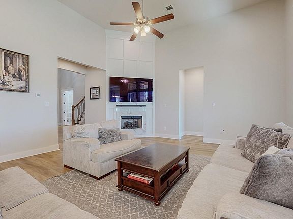 5th image of 17475 Reserve Dr