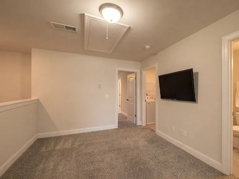 857 Longleaf Ln — Photo 5