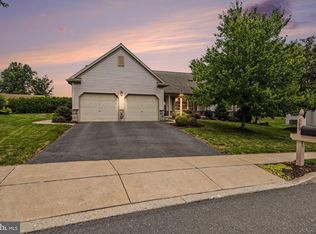 149 Whippoorwill Ln, Hummelstown, PA 17036