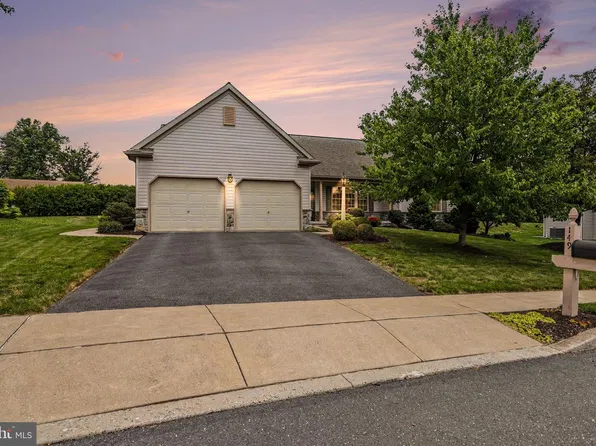 149 Whippoorwill Ln, Hummelstown, PA 17036