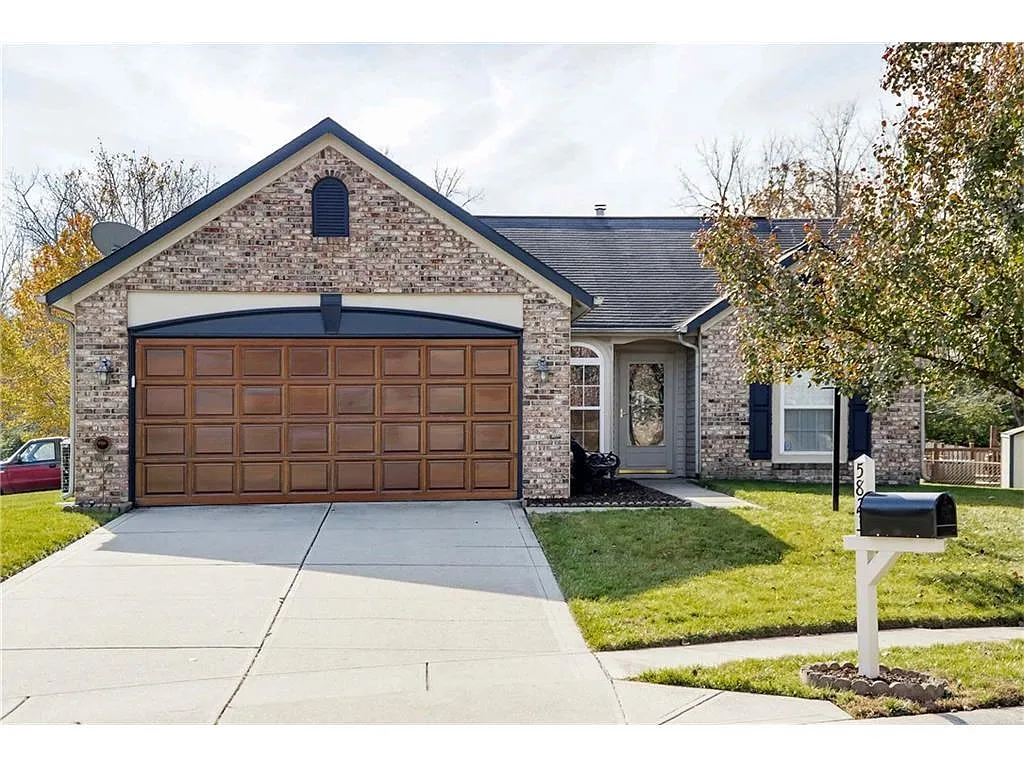 5823 Orth Cir photo 1