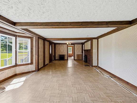 4th image of 3497 Poplar Springs Rd