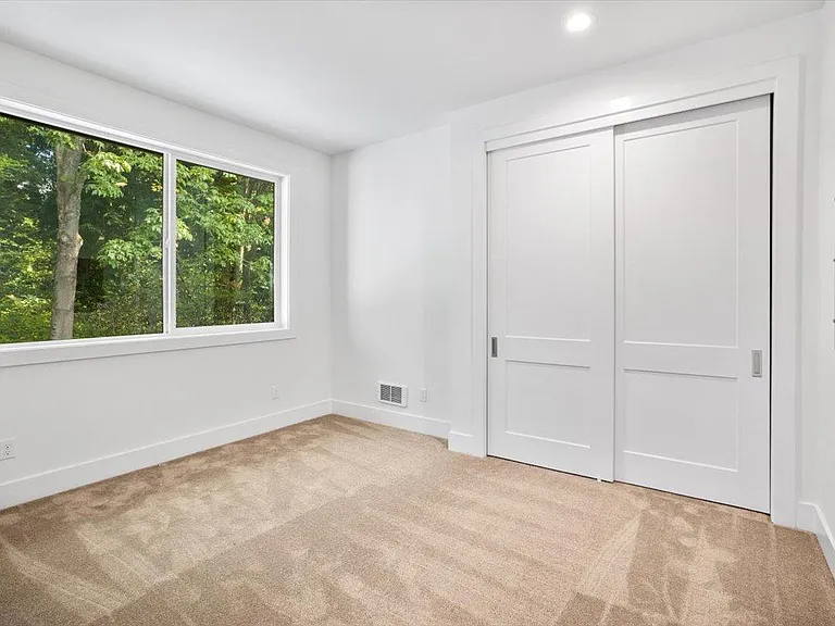 9002 Redmond Woodinville Rd NE #9002 — Photo 13