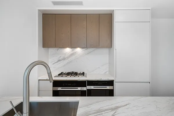 Rented by Douglas Elliman | media 11