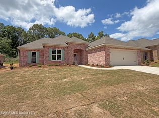 214 Anderson Oaks Dr, Pearl, MS 39208