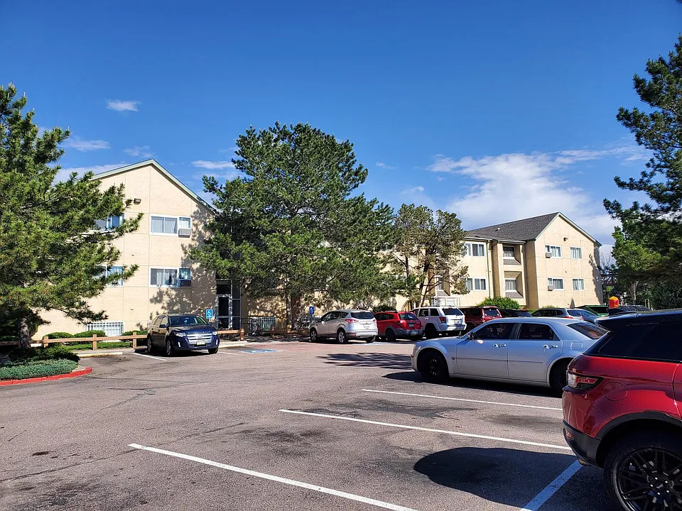 Hampton Village Apartments