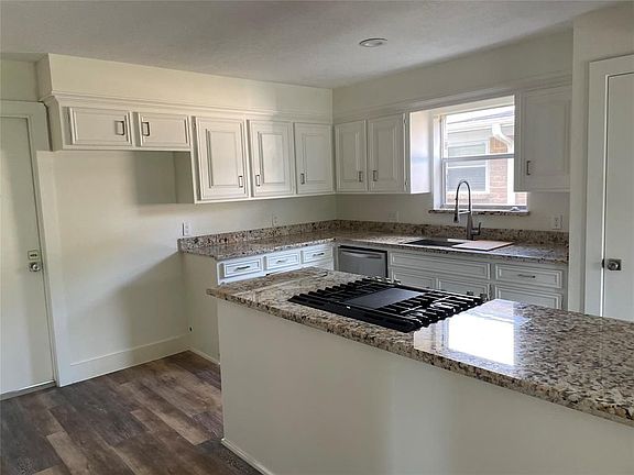 5th image of 16019 Brookford Dr