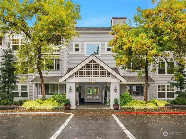 3941 226th Place SE #114, Issaquah, WA 98029
