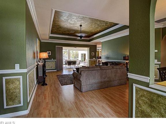 3rd image of 4502 SW 3rd Ave