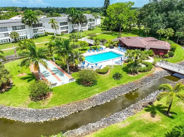 315 Saint Andrews Blvd APT D38, Naples, FL 34113