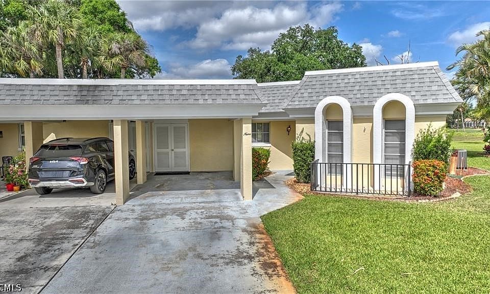 1st image of 9 Park Lane Cir