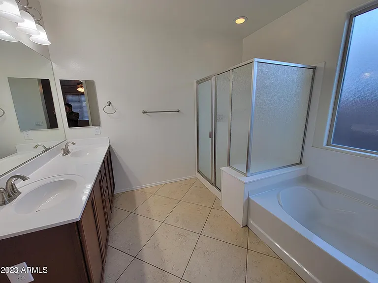 2671 E Daniel Dr — Photo 11