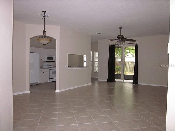 5th image of 24330 Breezy Oak Ct