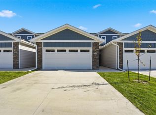 249 NW Waverly Dr, Waukee, IA 50263
