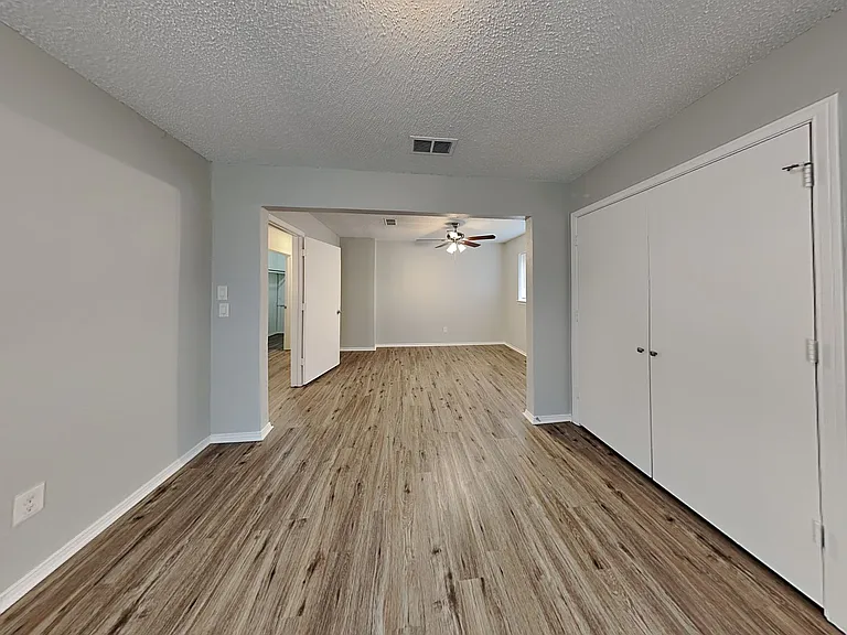1349 Rutherford Dr — Photo 13