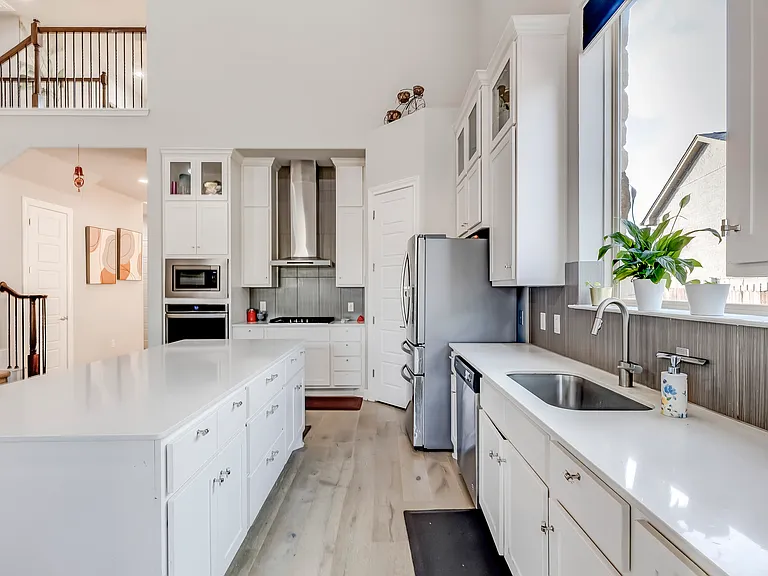 726 Kingston Pl — Photo 18