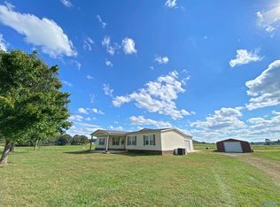 220 County Road 530, Rogersville, AL 35652