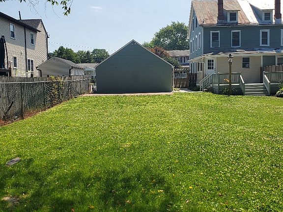 4th image of 328 S Lincoln Ave